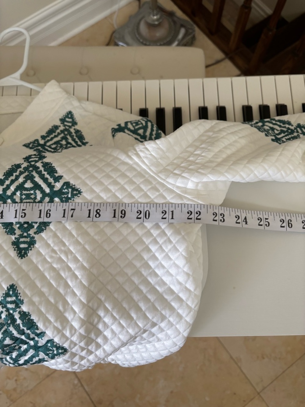 Quilted White Button-Front Jacket with Teal Diamond Motif - Picture 12 of 13